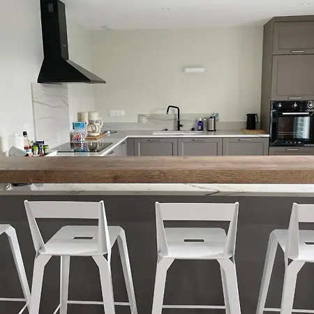 Chez La Rose Luxueuse Avec Jacuzzi Nyaraló *