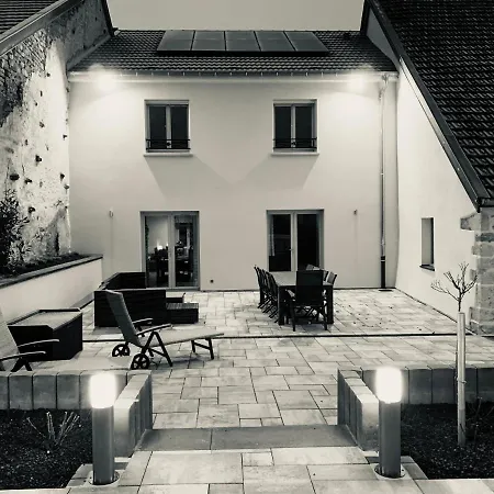 Chez La Rose Luxueuse Avec Jacuzzi Tatil Evi *