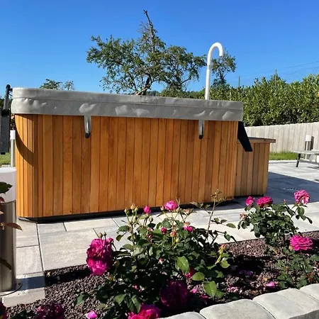 Chez La Rose Luxueuse Avec Jacuzzi * Rouvres-la-Chétive