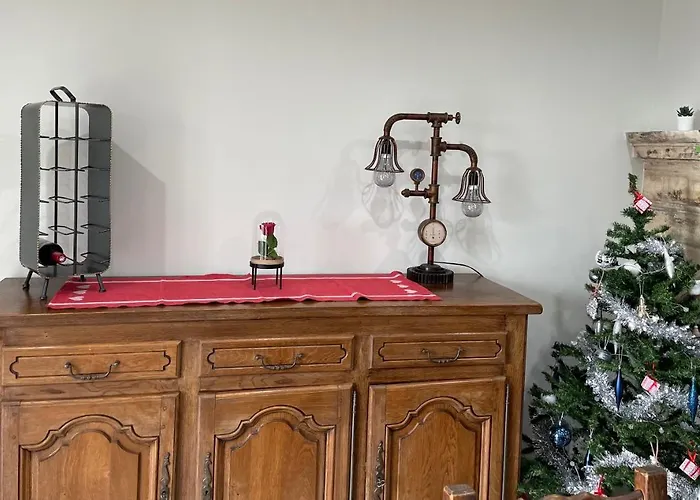 Chez La Rose Luxueuse Avec Jacuzzi Rouvres-la-Chetive