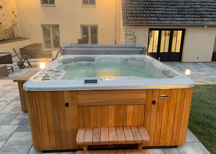 Chez La Rose Luxueuse Avec Jacuzzi Holiday home